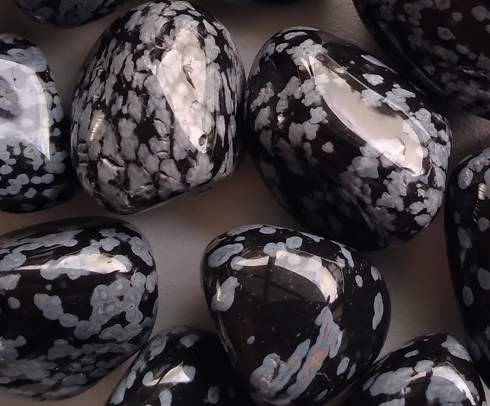 RR Tumbles Snowflake Obsidian